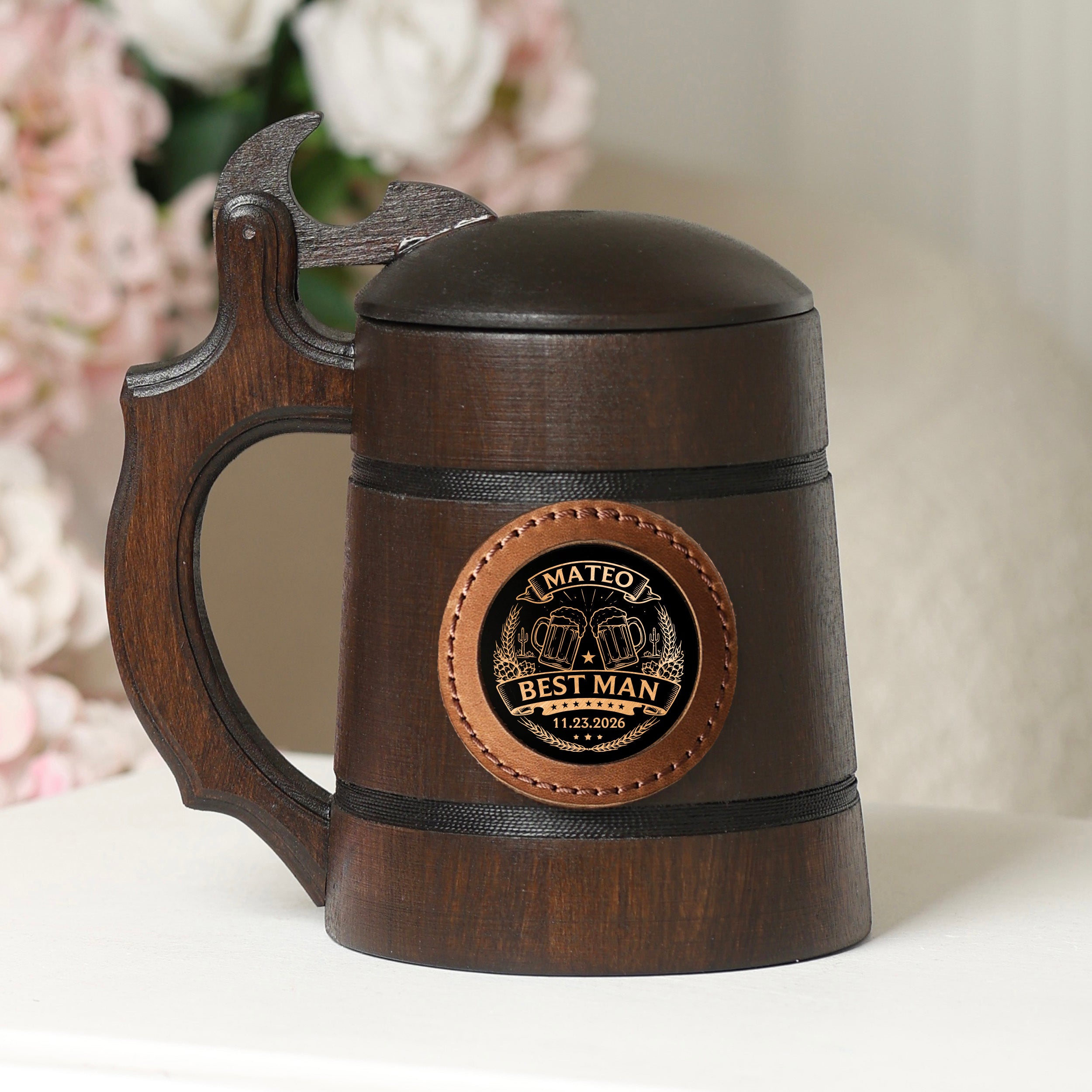 Personalized Oak Beer Mug with Lid, Custom Groomsman Gift, Wooden Tankard 500ml